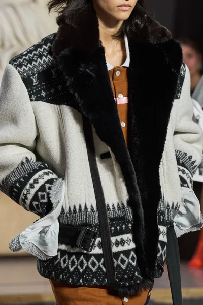 Look 96
